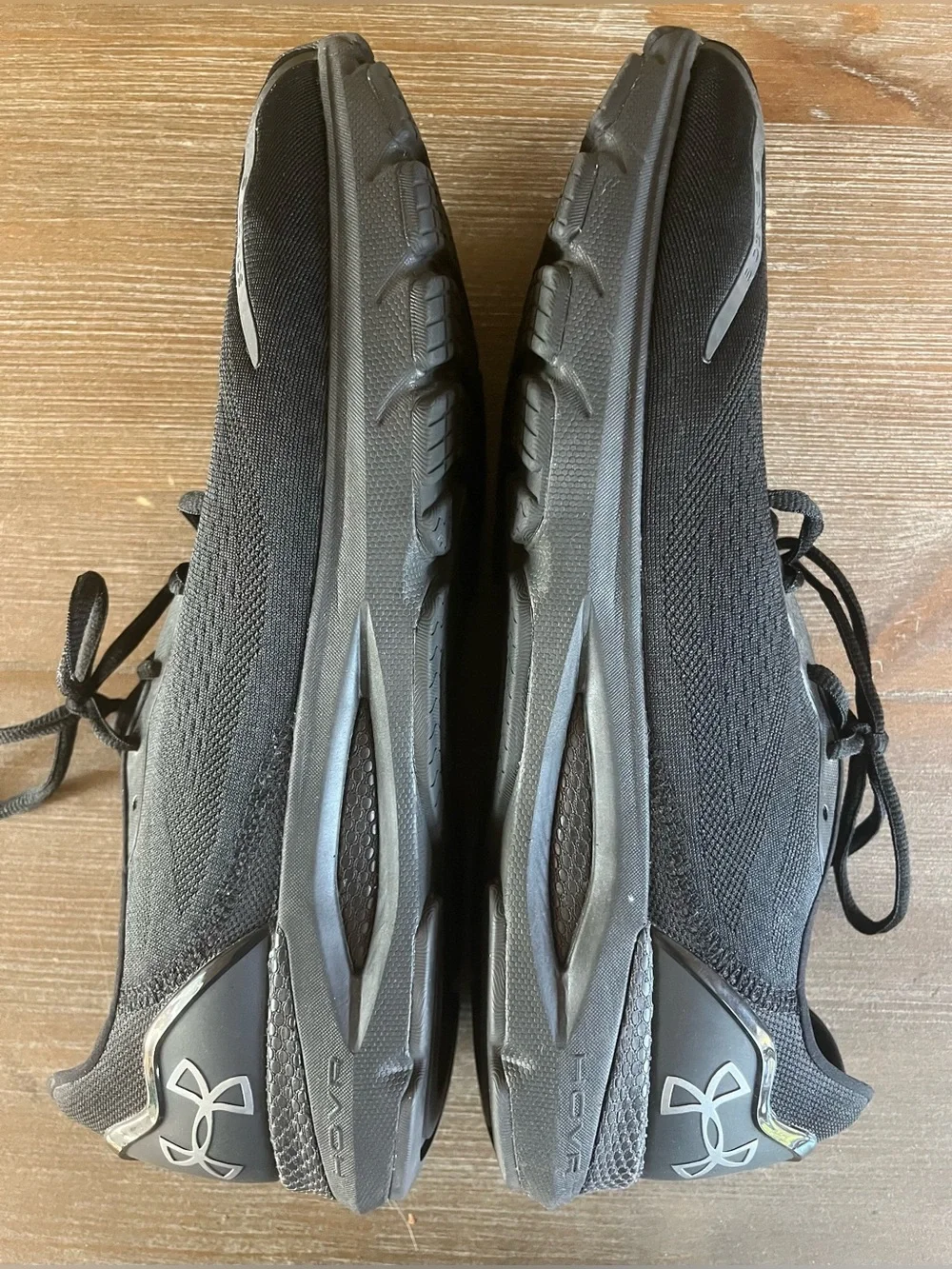 Under Armor UA HOVR Sonic 6 Athletic Shoes Sneakers